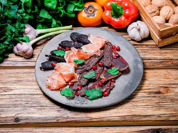 Джани Ресторани - Сыровяленые деликатесы