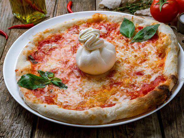 Pasta Cup and Pizza - Буррата