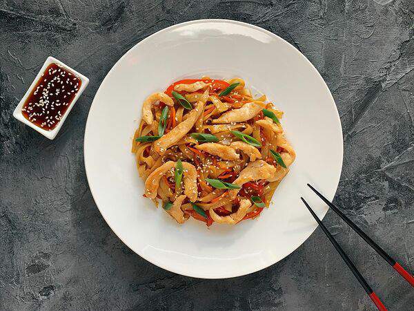 Пицца Сан - Удон с курицей