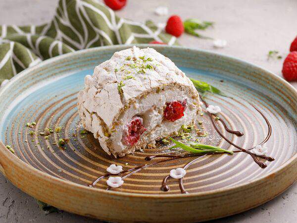 Баклажан Горьковская - Фисташковый рулет с малиной