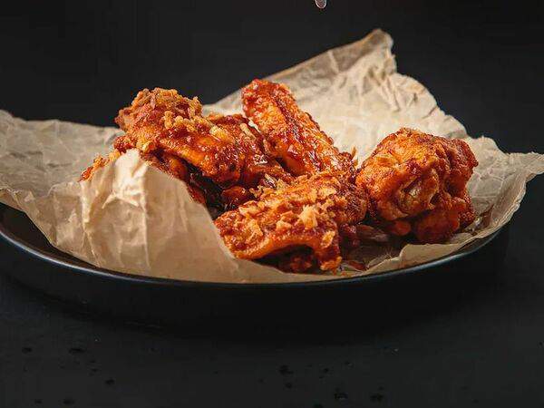 Beer Lab - Куриные крылышки в медовом соусе