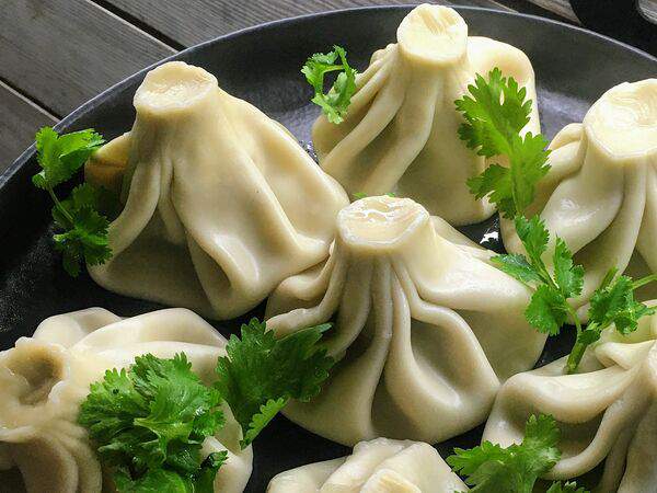 The Room - Хинкали с соусом Мацони