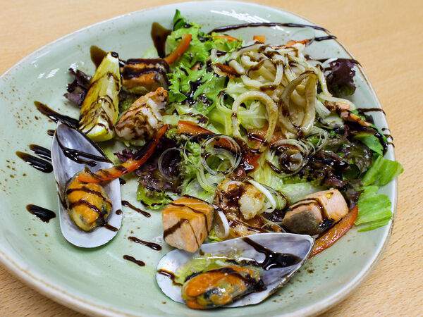 Vinograd - Салат с морепродуктами