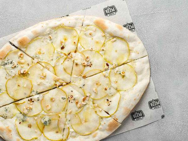 Luka Pizza - Пицца с грушей и дорблю