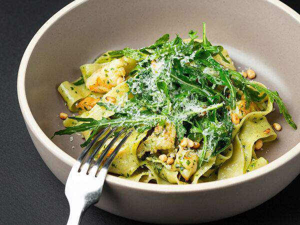 The Odi - Паппарделле с креветкой, рукколой и песто