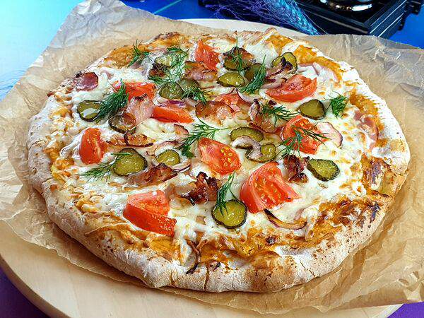 Toplivo - Пицца римская Деревенская