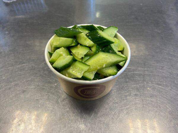 Цзао Ван - Салат Свежие огурцы в чесночном маринаде