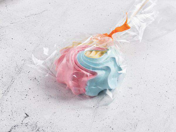 Сеть семейных кафе Kitchen - Безе цветное