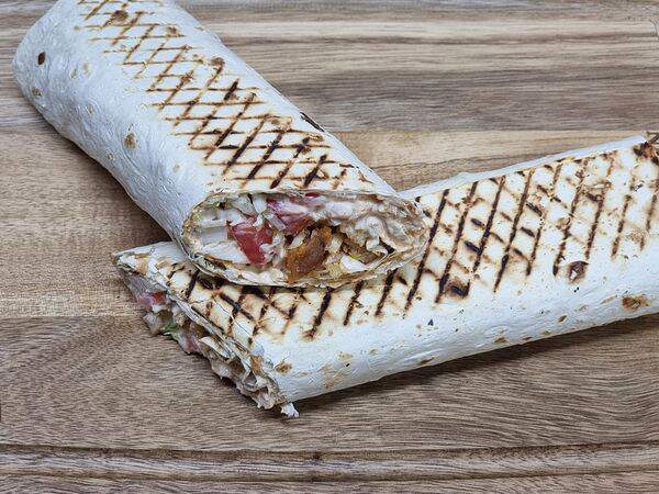 Шаурма по-царски - Шаурма Острая с перцем халапеньо и острым соусом