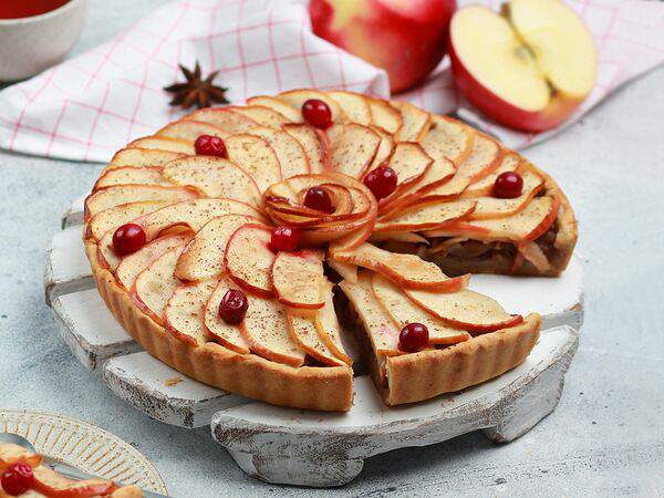 Время вкусных путешествий - Яблочный киш-штрудель с лесной брусникой