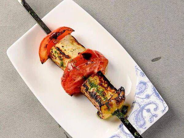 Диван сарай - Шаш из овощей с сыром