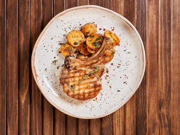 Mamma Mia - Свиная корейка на кости