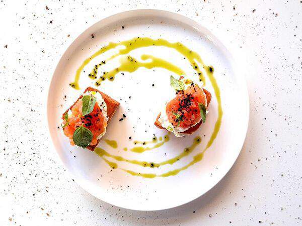 GM cafe - Бутерброд на бриошь страчателла-вяленые томаты