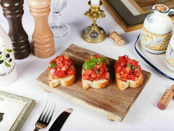 Маймун - Брускетта с томатами