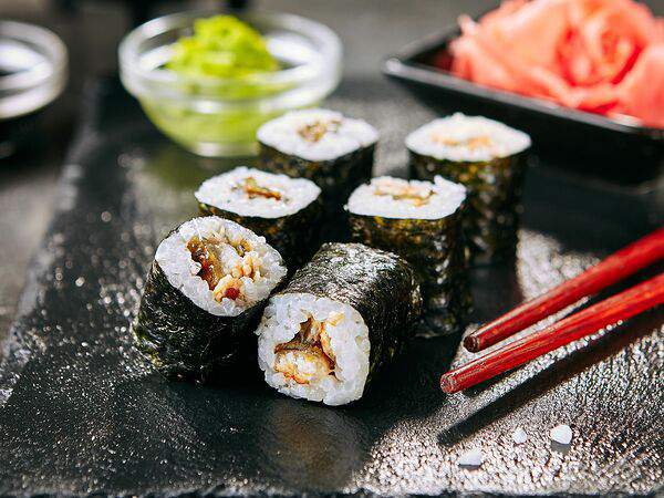 Royal Pizza - Хосомаки с угрем