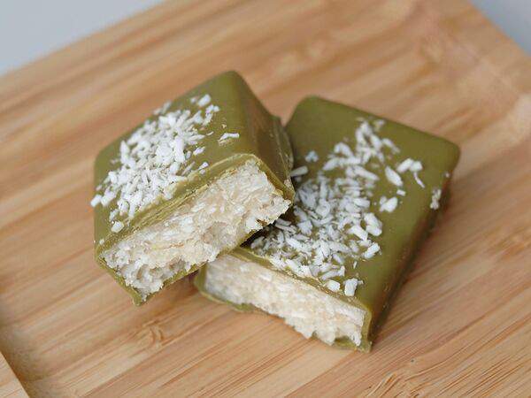 Raw to Go - Raw Кокосовый батончик в матча шоколаде