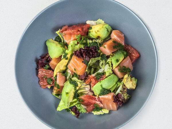 Coupe - Салат с лососем и грейпфрутом