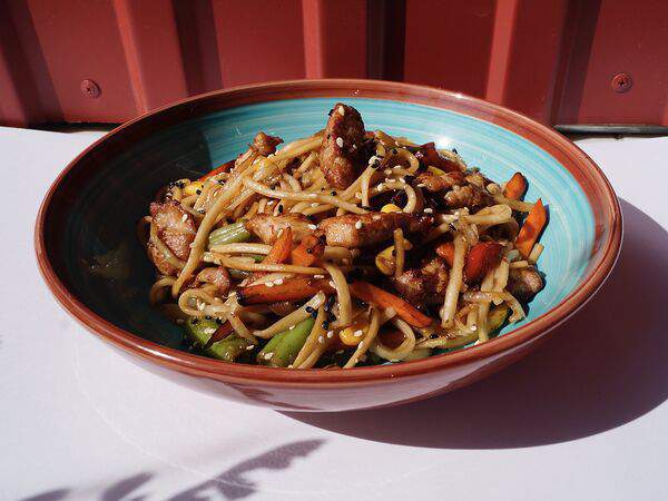 Eat & Go - Лапша со свининой