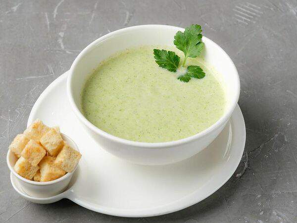 Семейное кафе - Крем-суп из брокколи