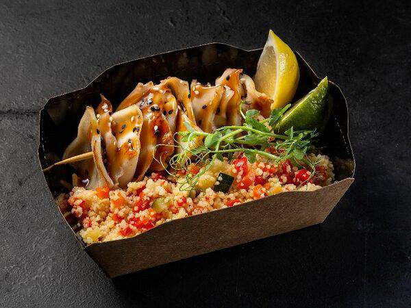 Best Food Sochi - Кус-кус с овощами и якитори из цыпленка или кальмара