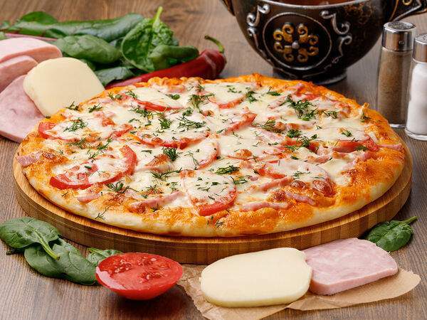 Осетинские пироги - Пицца с ветчиной и сыром