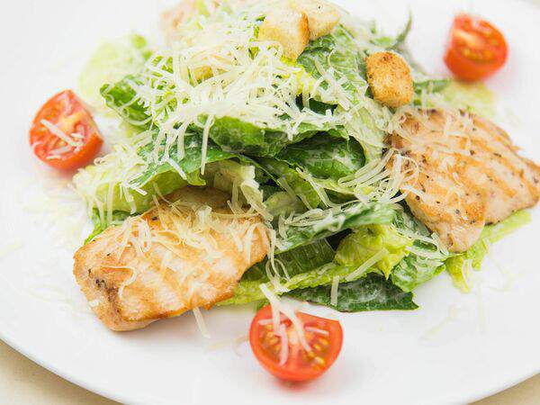 Зимний сад - Салат Цезарь с курицей