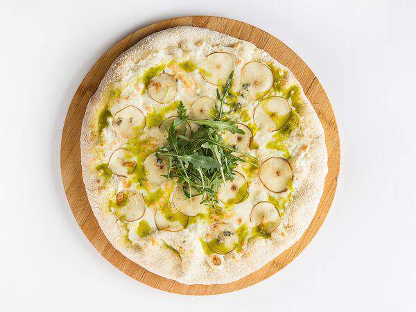 G52 - Пицца с грушей и сыром горгонзола