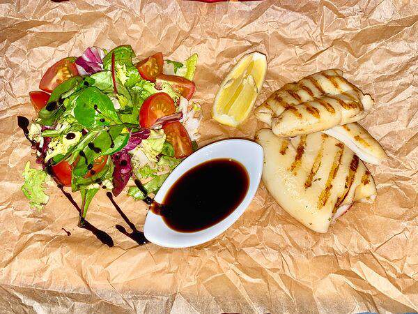 Кадриль - Кальмар гриль со свежими овощами