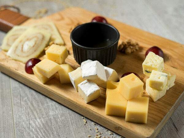 Миндаль - Ассорти сырное