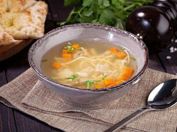 Луковка пиццерия Scrocchiarella - Cуп куриный с домашней лапшой