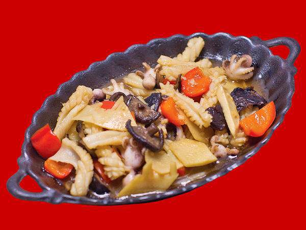 Индокитай - Кальмары с осьминогами на сковороде