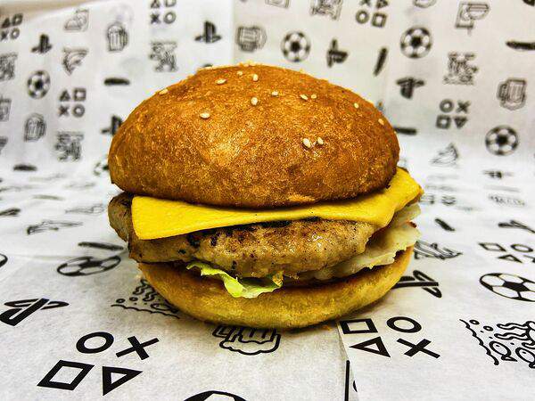 Плойка - Бургер с куриной котлетой