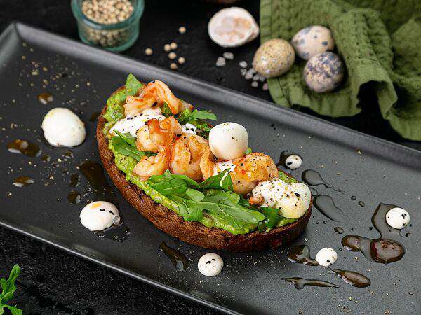 БУБЛИК - Брускетта с креветками и гуакамоле