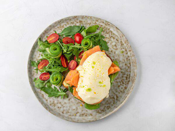 Здрасте кафе - Утренняя булочка Бенедикт