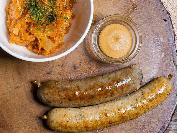 Parkking - Домашние колбаски с тушеной капустой