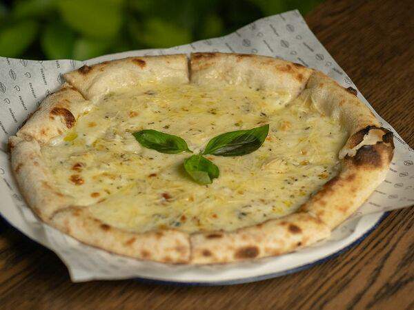 Сыроварня Чизерия - Пицца Четыре сыра