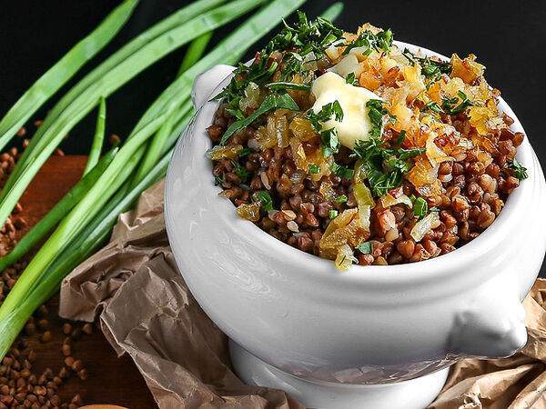 The Black Door - Гречишная рассыпчатая каша с жареным лучком