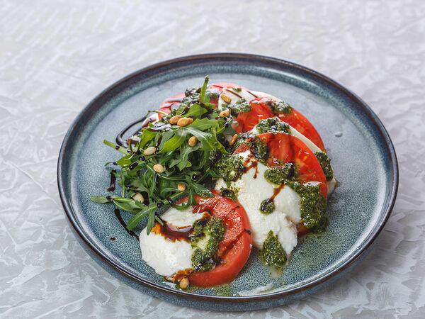 Чайхана Чайхауз - Капрезе моцарелла