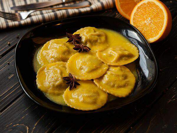 Пельмения - Равиоли с уткой и вялеными томатами