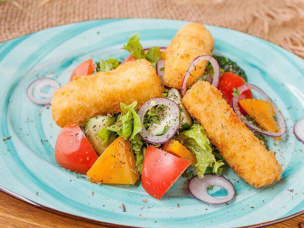 Пейзаж - Салат Греческий с жареным сыром