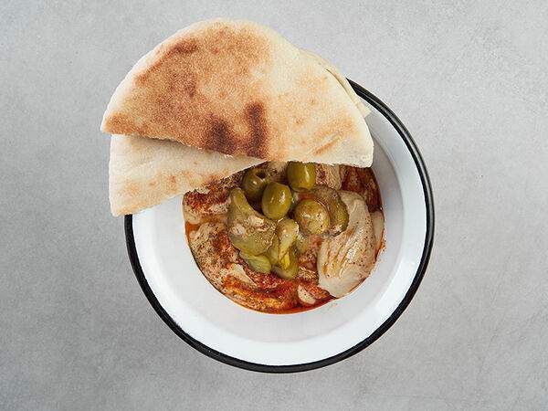 Pick pockets - Двойной хумус с питой, огурчиками и оливками