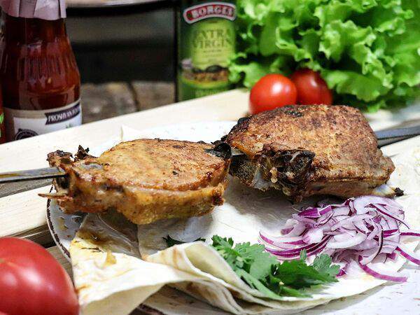 Шаурма выпечка шашлык - Шашлык из cвинoй корейки, приготовленный в тандыре