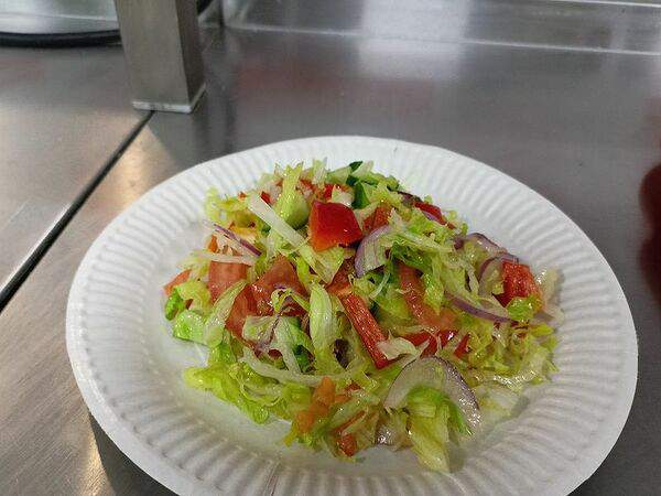 Пиццетто Руза Пицца Пончики Чебуреки - Салат овощной