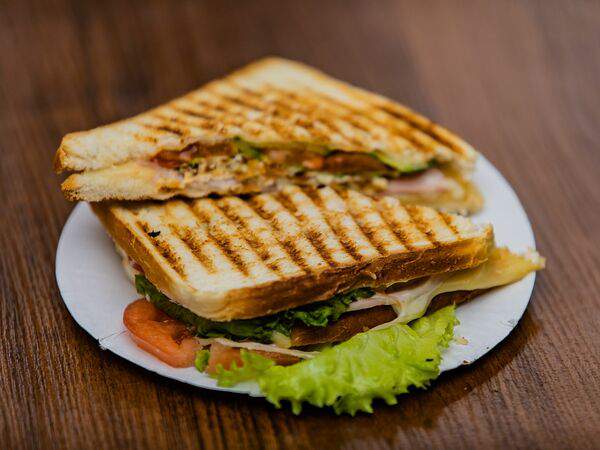 Город Oz - Сэндвич с ветчиной и сыром