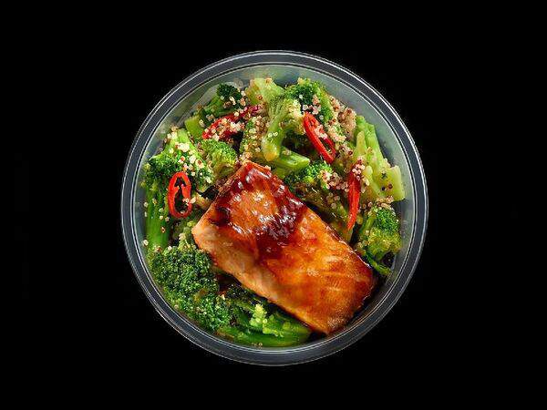 Eattery - Стейк из лосося в соусе терияки с брокколи