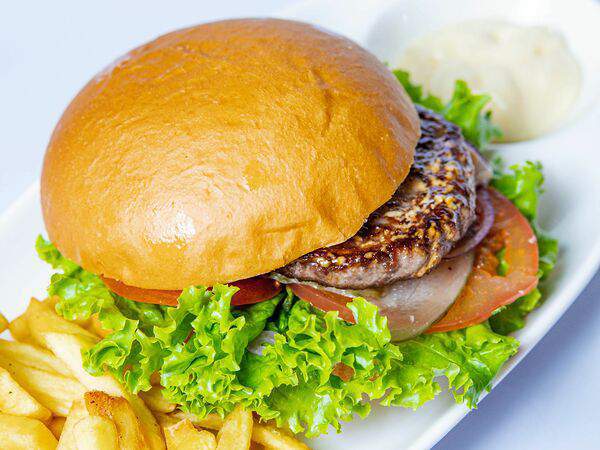 Лопатерия - Бургер с картофелем и сырным соусом