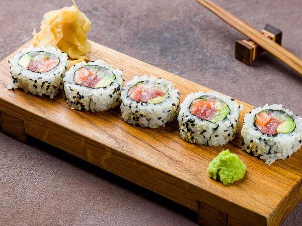 Shiba - Ролл Ассорти рыб