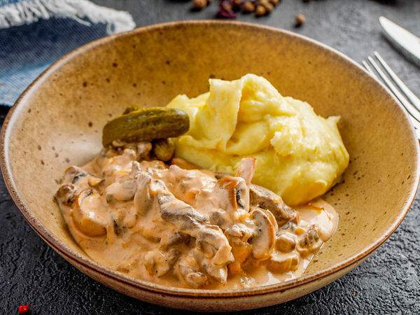 Стейк By Steak - Бефстроганов с пюре