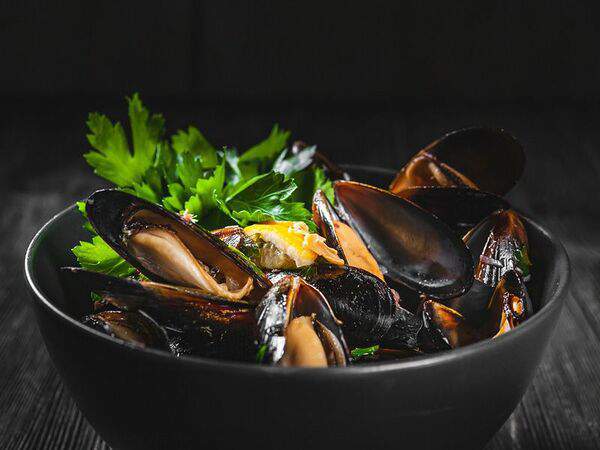 BUNKER - Мидии в винном соусе