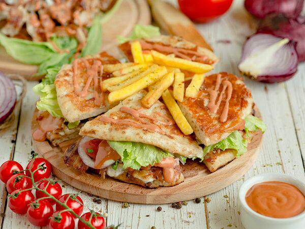 Mr Gyros - Скепасти cвинoй